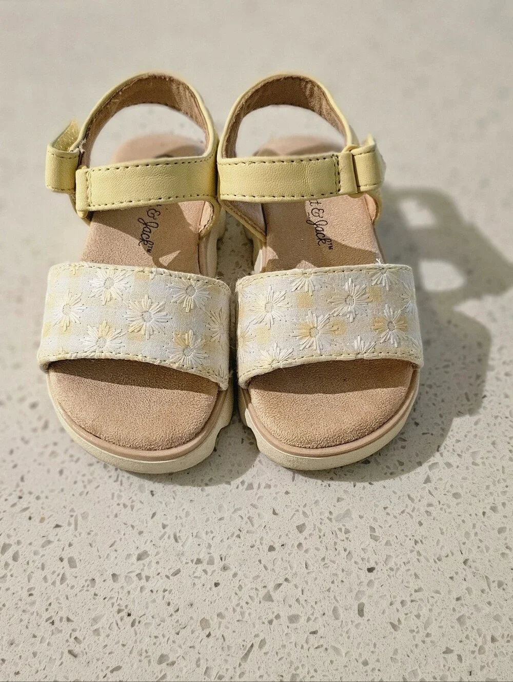Cat & Jack Yellow Daisy Strap Sandals Toddler 5
